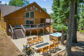 Teddy by AvantStay Majestic Cabin in Big Bear w Balcony